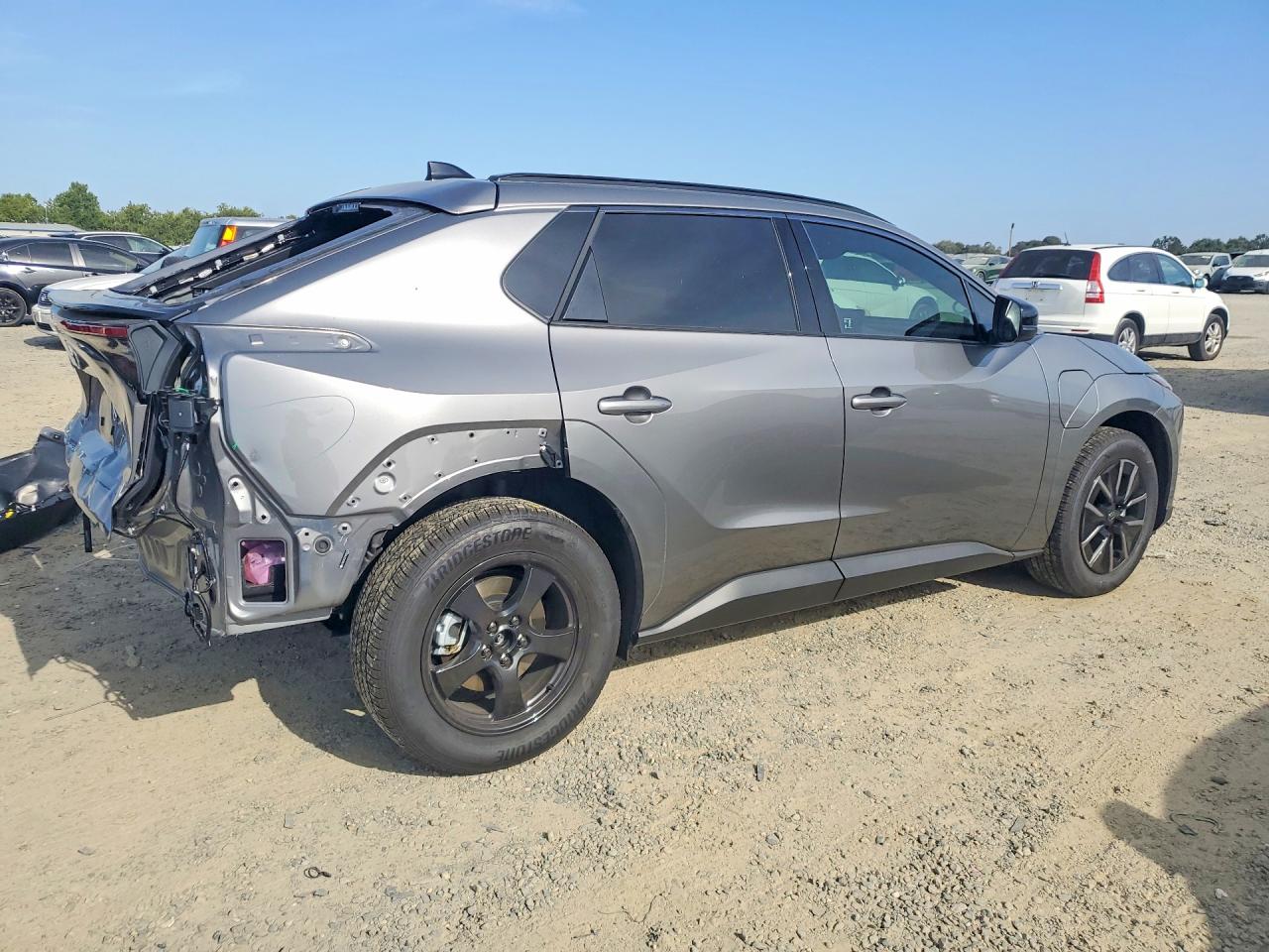 2026 TOYOTA BZ XLE — снимка 3