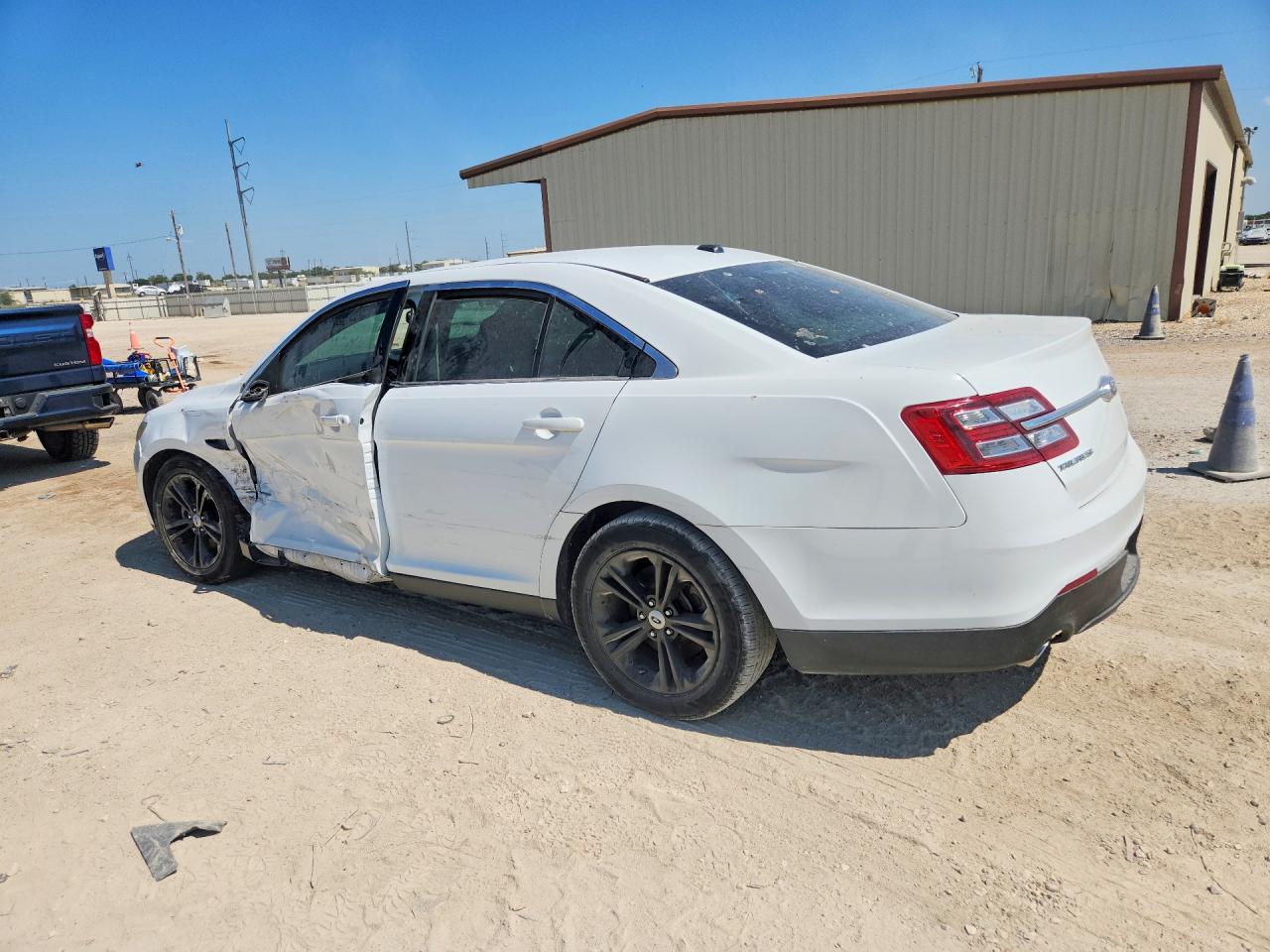 2018 FORD TAURUS SE — снимка 2