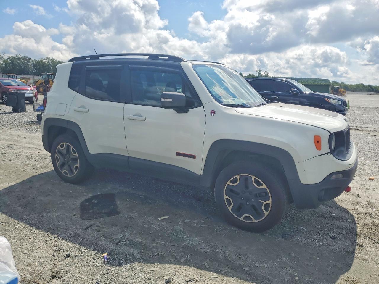 2016 JEEP RENEGADE TRAILHAWK — снимка 4