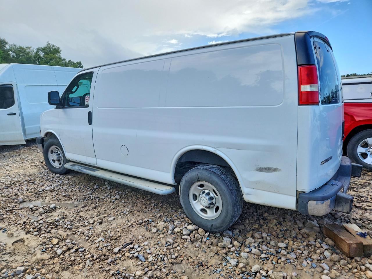 2018 CHEVROLET EXPRESS G2500 — снимка 2