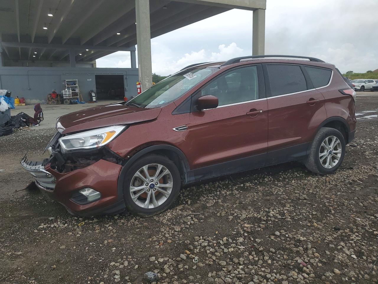 2018 FORD ESCAPE SE