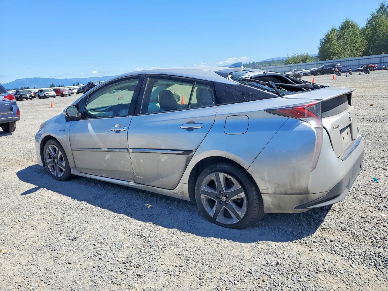 2016 TOYOTA PRIUS THREE TOURING — снимка 2