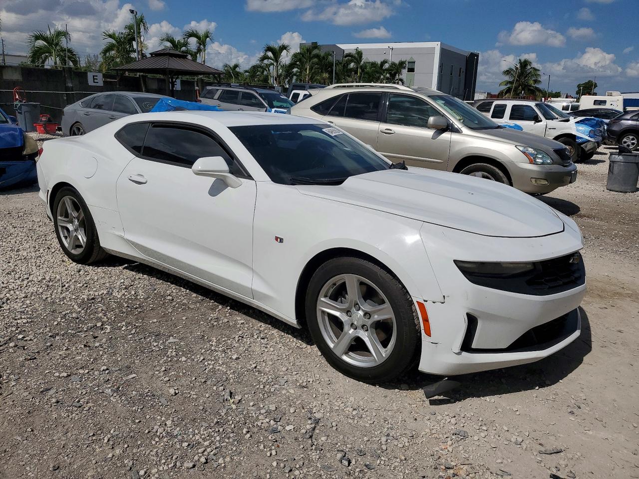 2021 CHEVROLET CAMARO LS — снимка 4