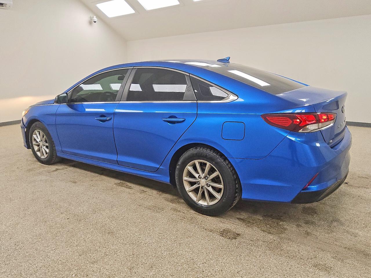 2019 HYUNDAI SONATA SE — снимка 2