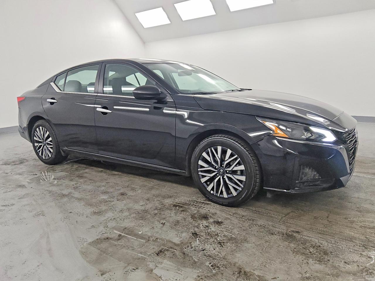 2025 NISSAN ALTIMA SV — снимка 4