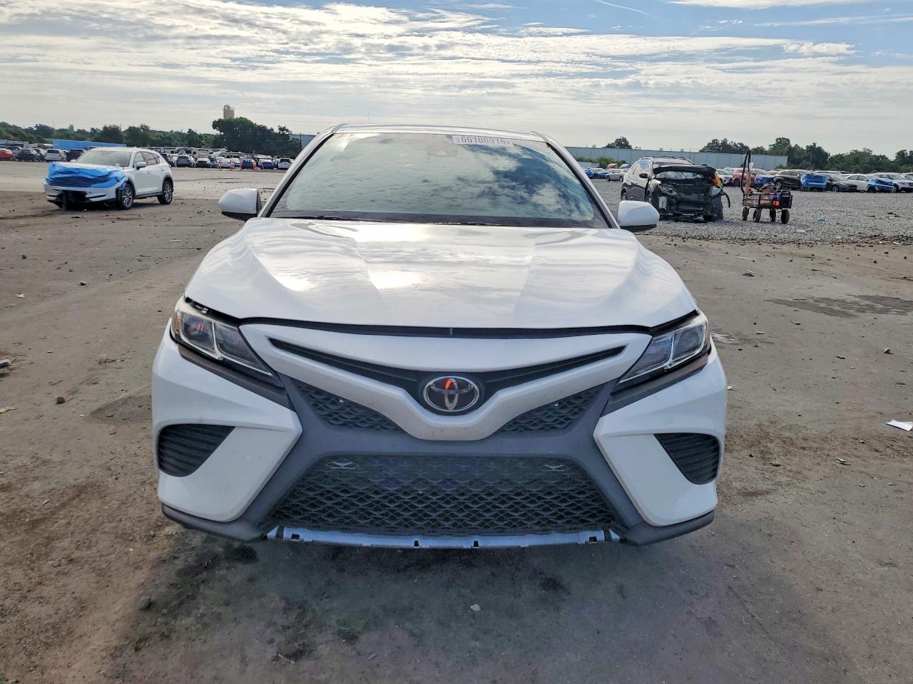 2020 TOYOTA CAMRY SE — снимка 5