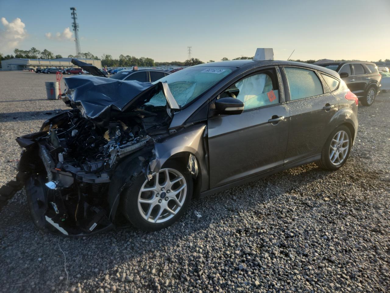 2015 FORD FOCUS SE