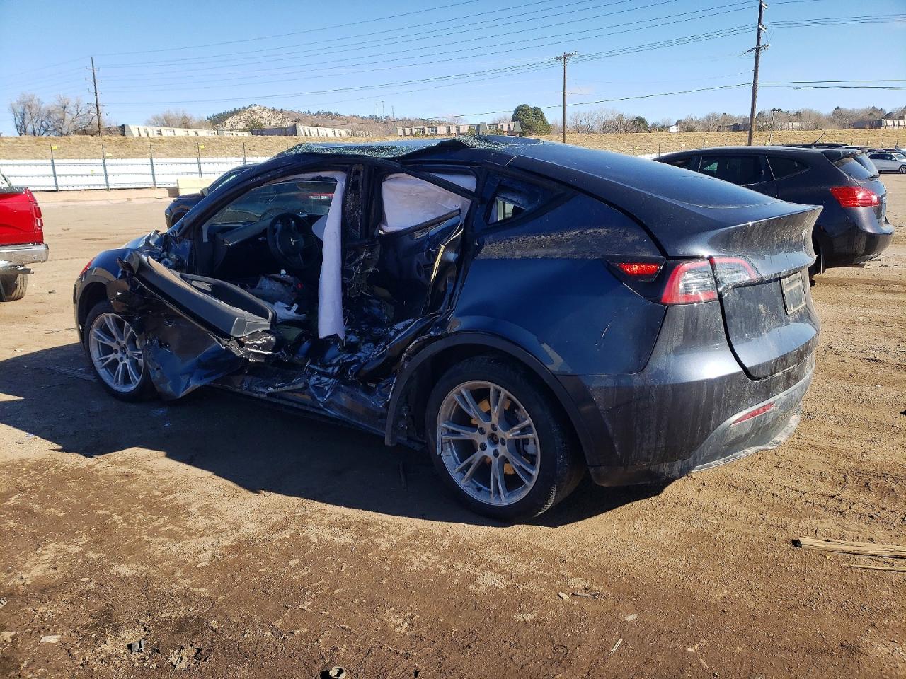 2024 TESLA MODEL Y — снимка 2