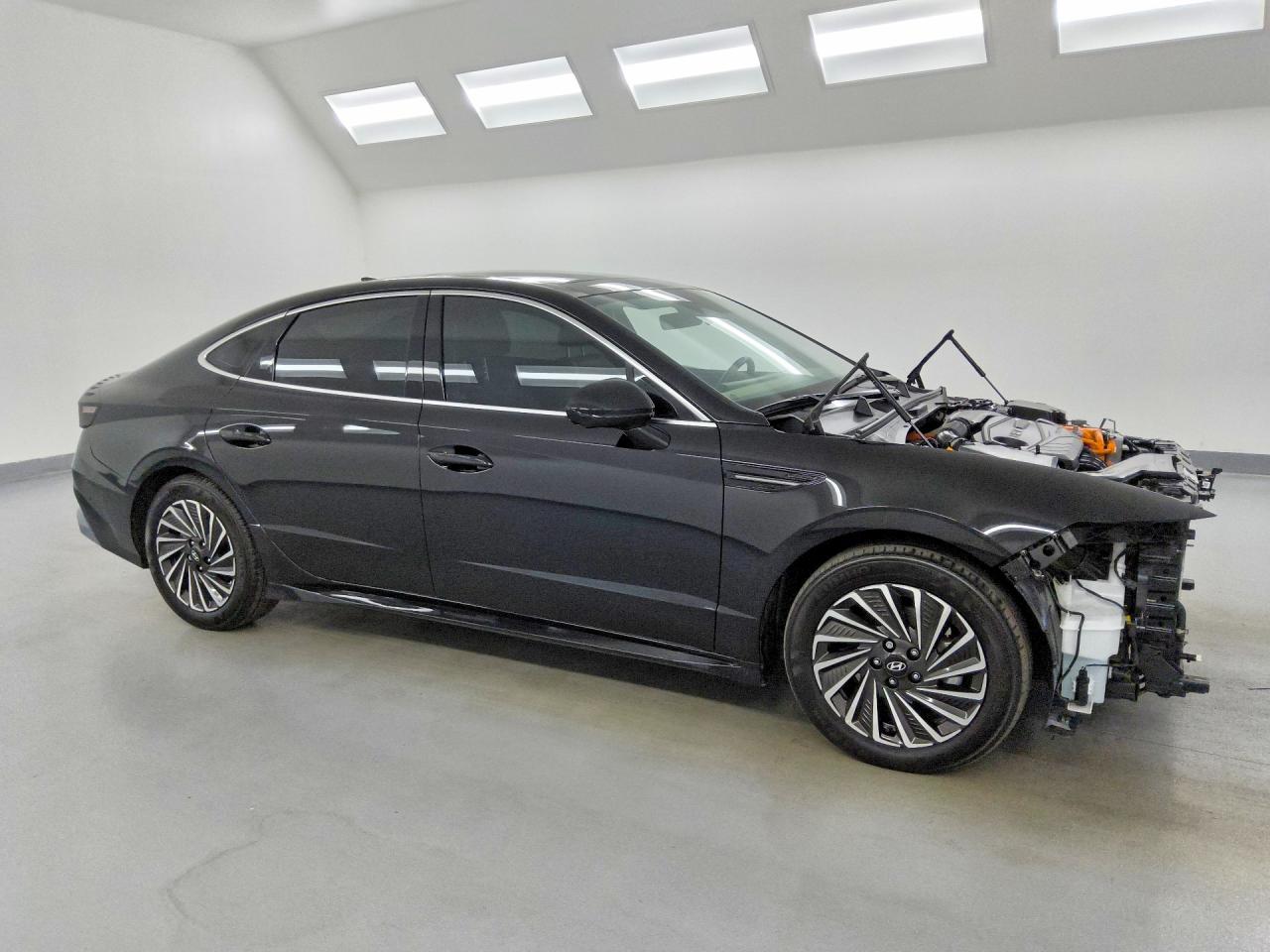 2025 HYUNDAI SONATA HYBRID LIMITED — снимка 4