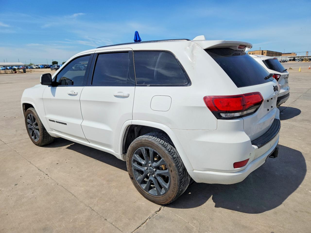 2017 JEEP GRAND CHEROKEE LAREDO — снимка 2