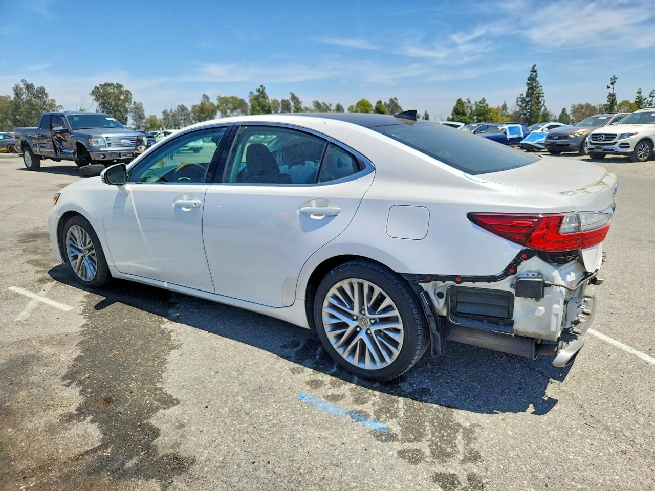 2016 LEXUS ES 350 — снимка 2