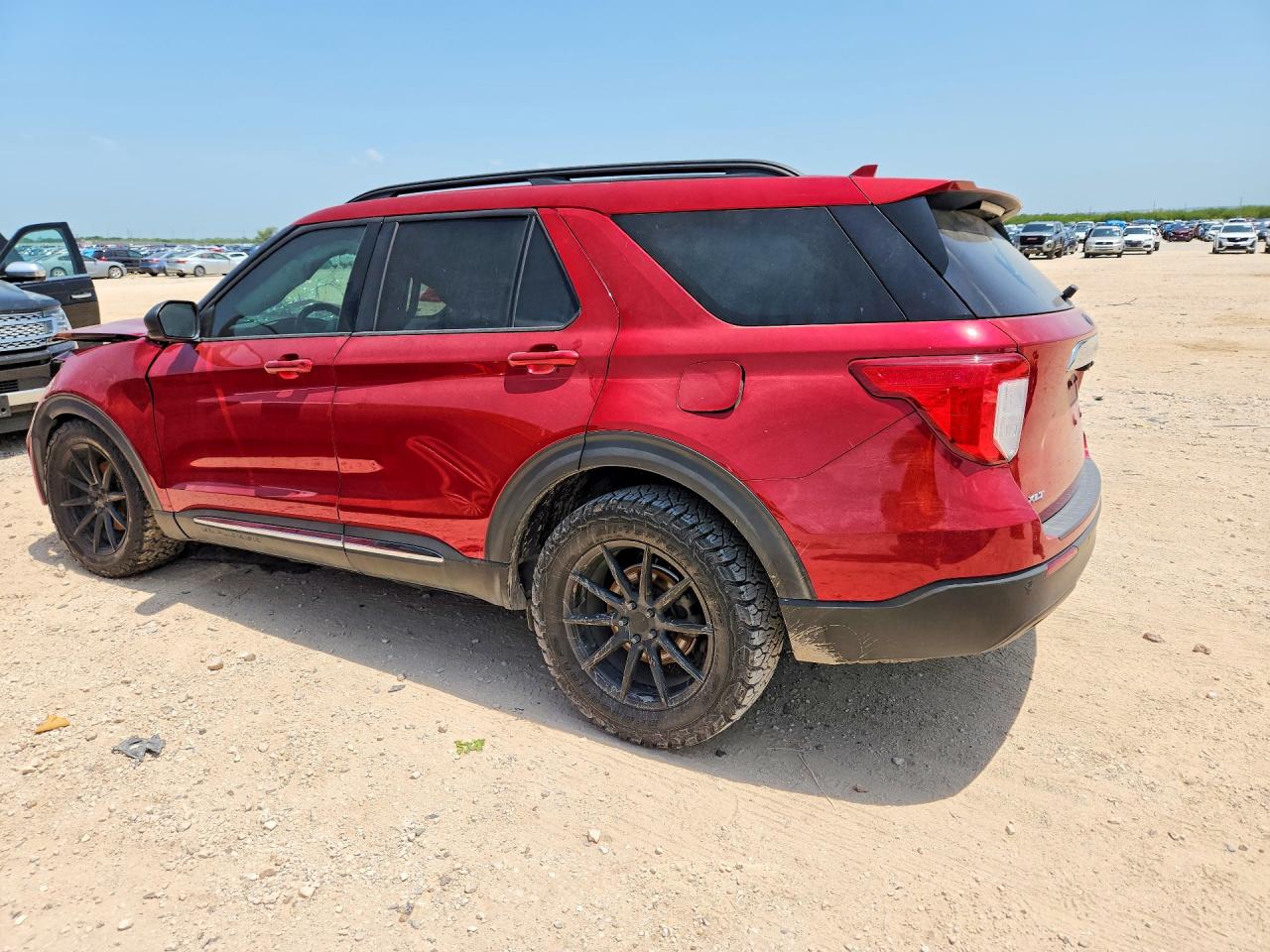 2020 FORD EXPLORER XLT — снимка 2