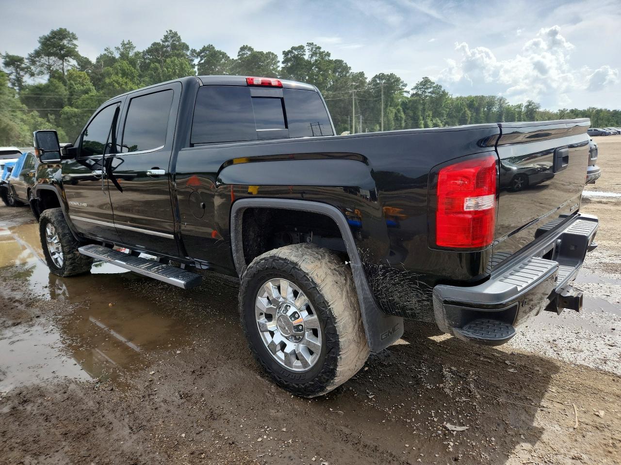 2017 GMC SIERRA K2500 DENALI — снимка 2