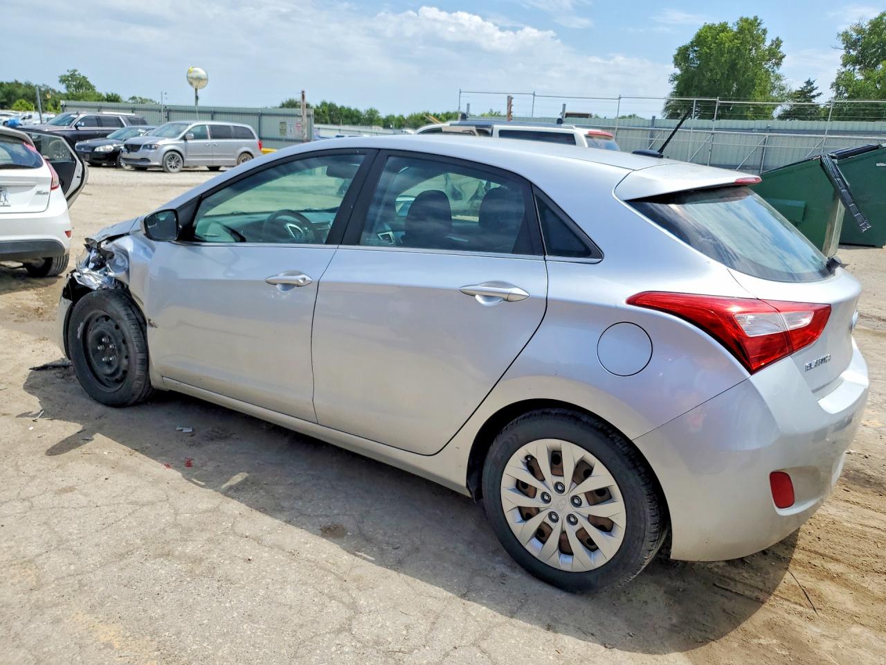 2016 HYUNDAI ELANTRA GT BASE — снимка 2