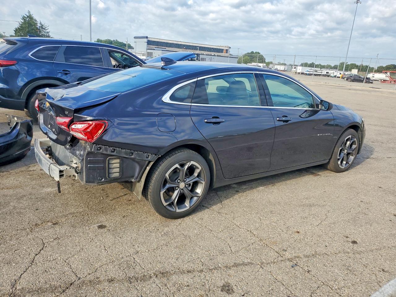 2022 CHEVROLET MALIBU LT — снимка 3