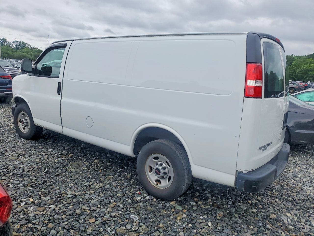 2019 GMC SAVANA G2500 — снимка 2