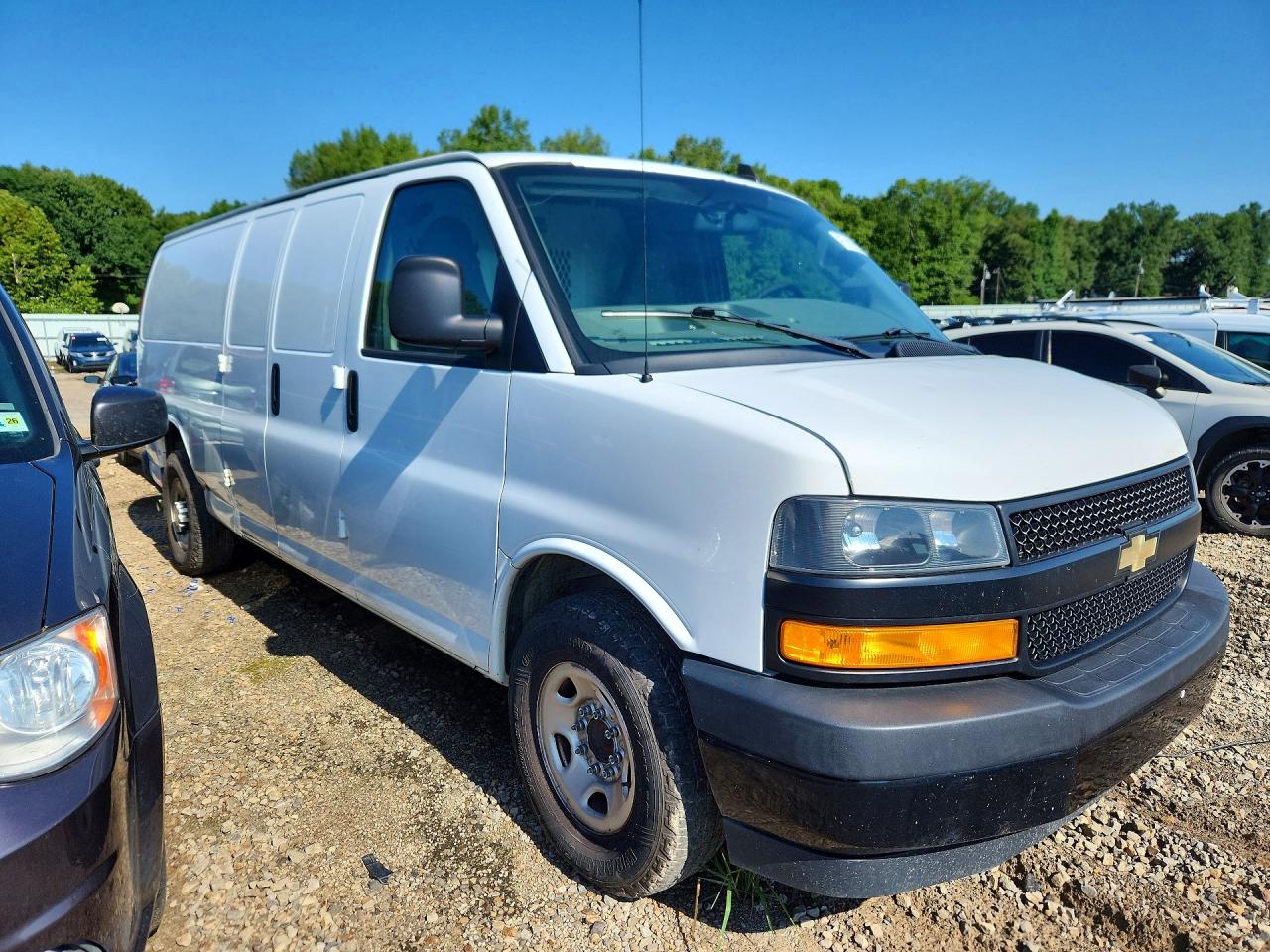 2019 CHEVROLET EXPRESS G2500 — снимка 4