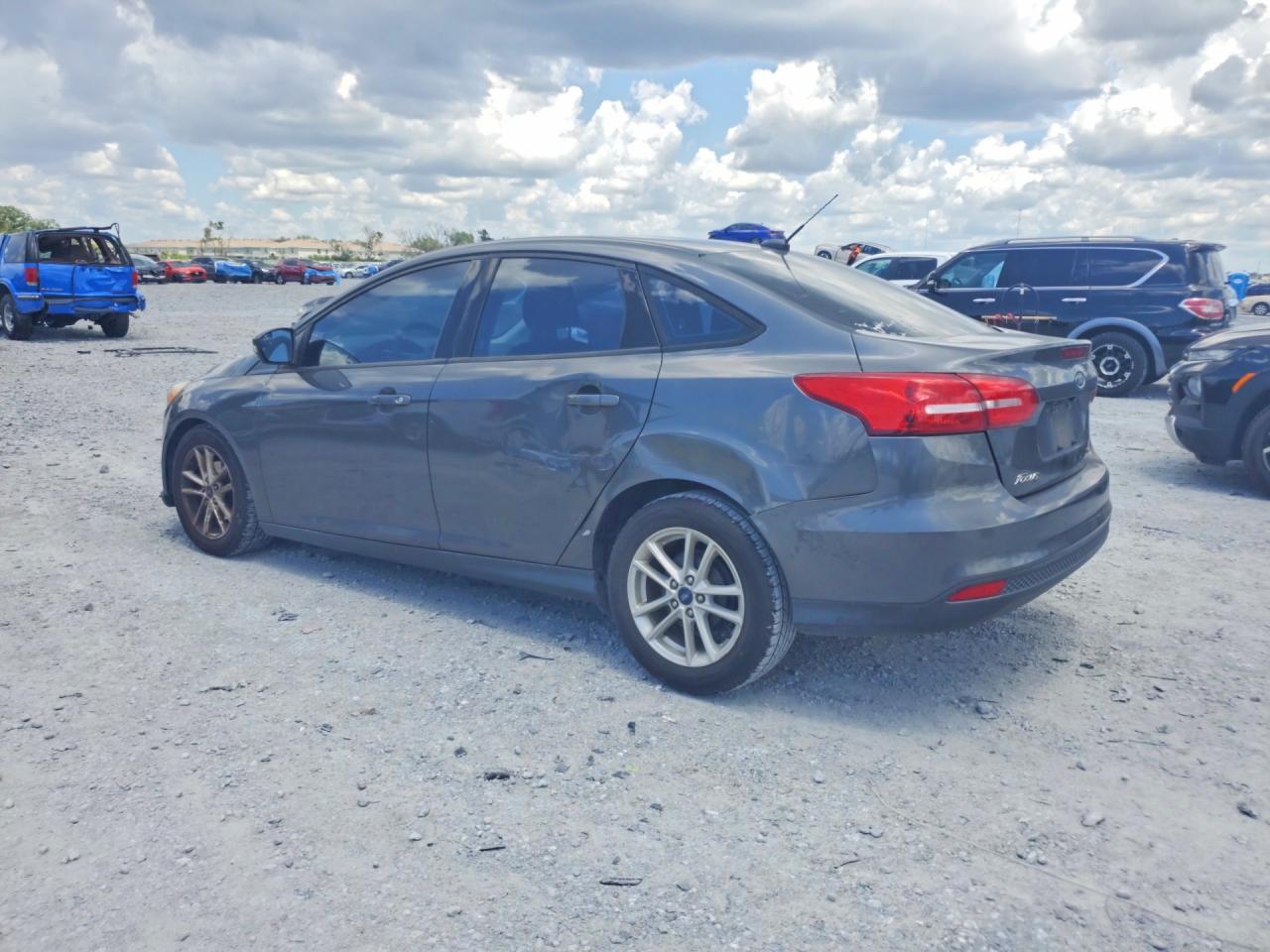 2017 FORD FOCUS SE — снимка 2