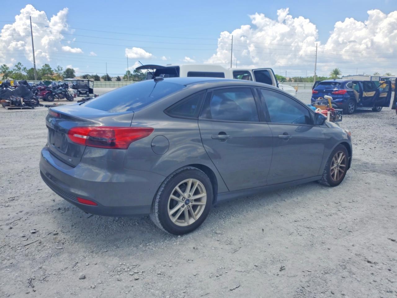 2017 FORD FOCUS SE — снимка 3