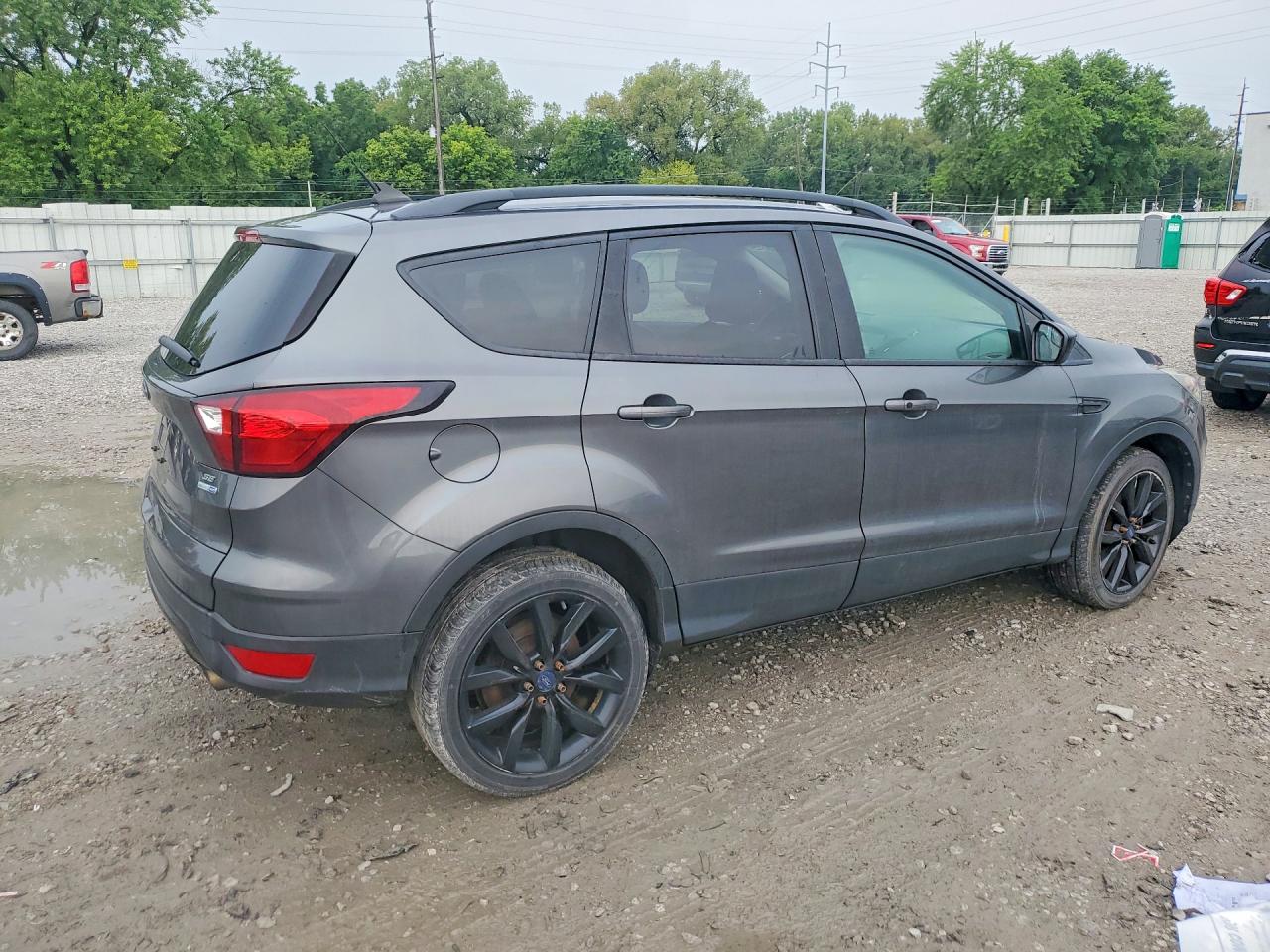 2019 FORD ESCAPE SE — снимка 3