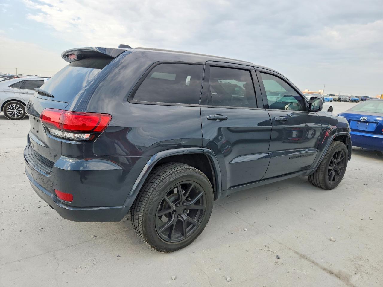 2017 JEEP GRAND CHEROKEE LAREDO — снимка 3