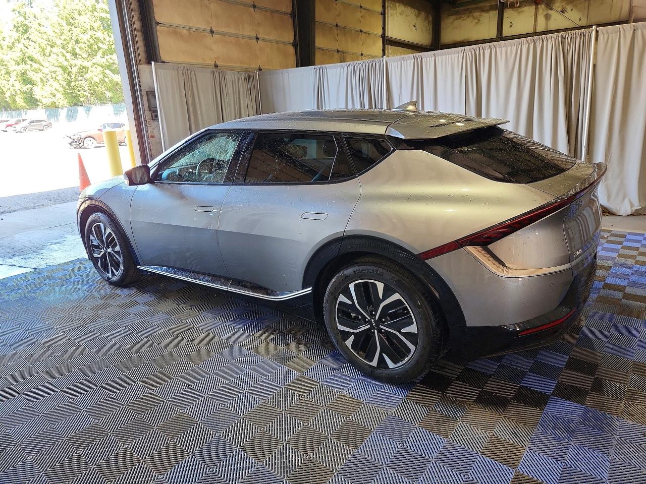 2023 KIA EV6 WIND — снимка 2