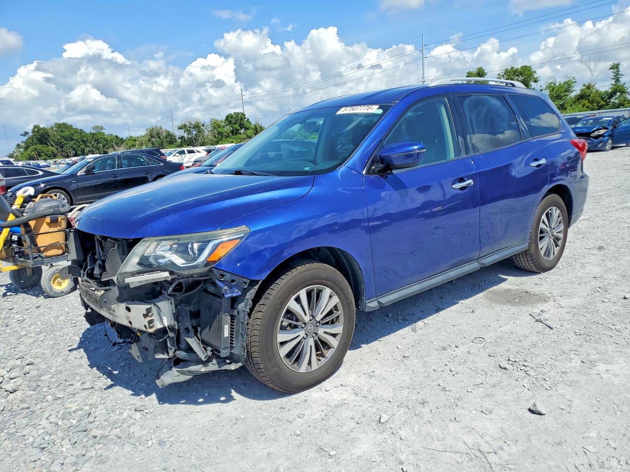 2018 NISSAN PATHFINDER SV