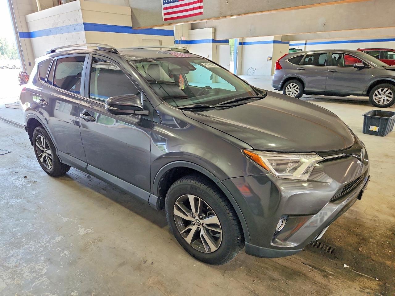 2018 TOYOTA RAV4 XLE — снимка 4
