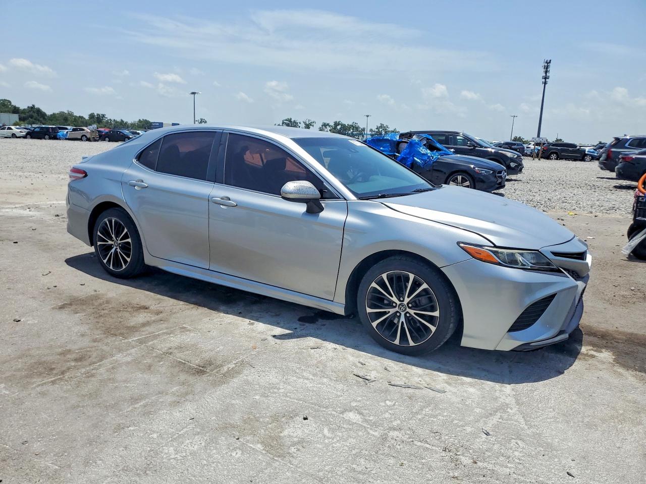 2018 TOYOTA CAMRY SE — снимка 4