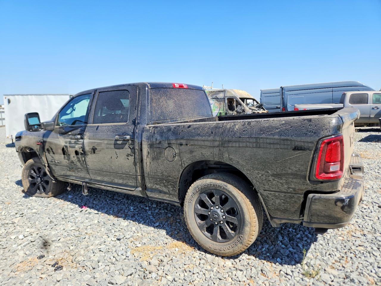2025 RAM 3500 BIG HORN — снимка 2