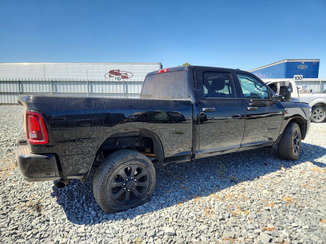 2025 RAM 3500 BIG HORN — снимка 3