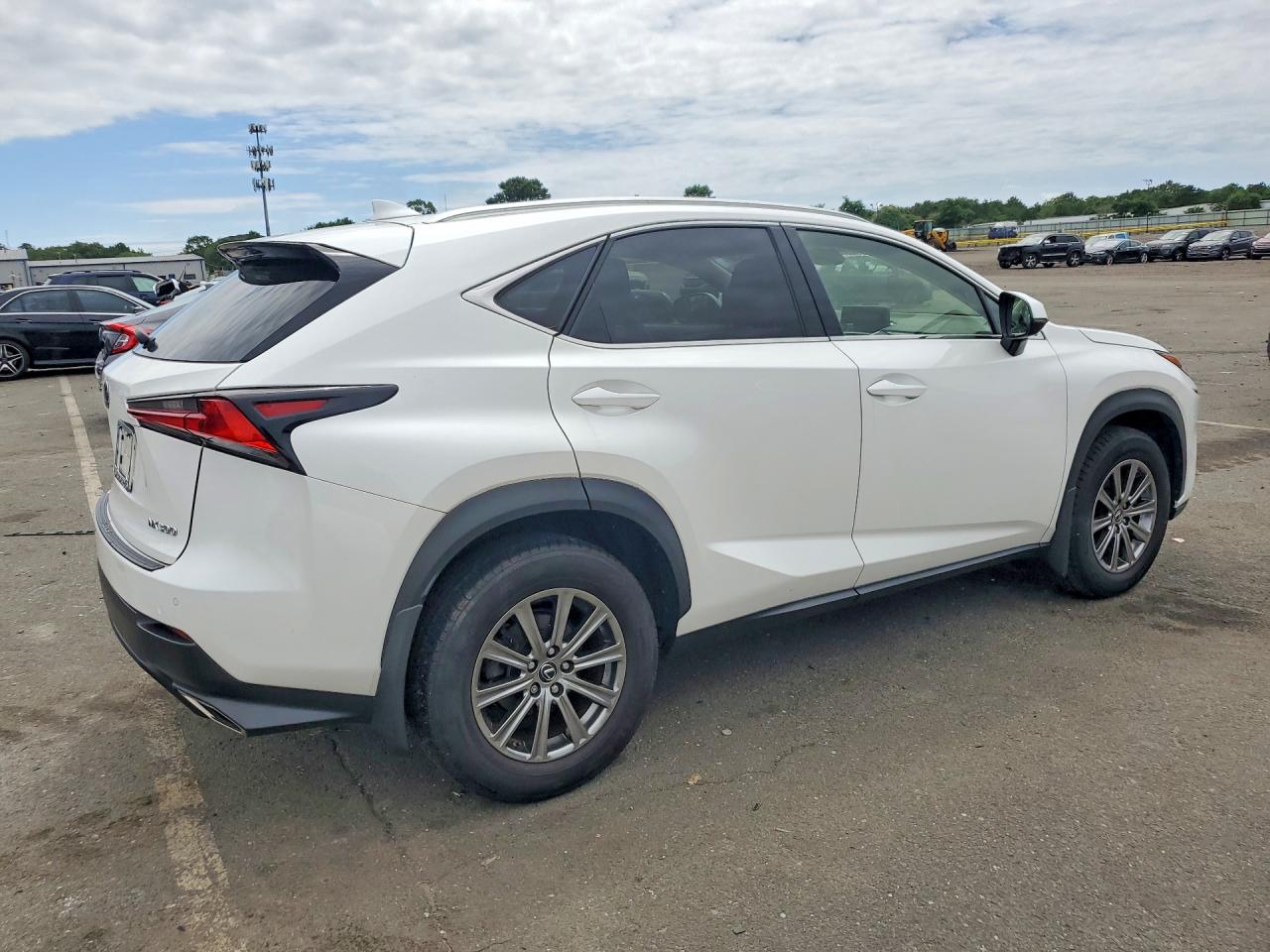 2019 LEXUS NX 300 BASE — снимка 3