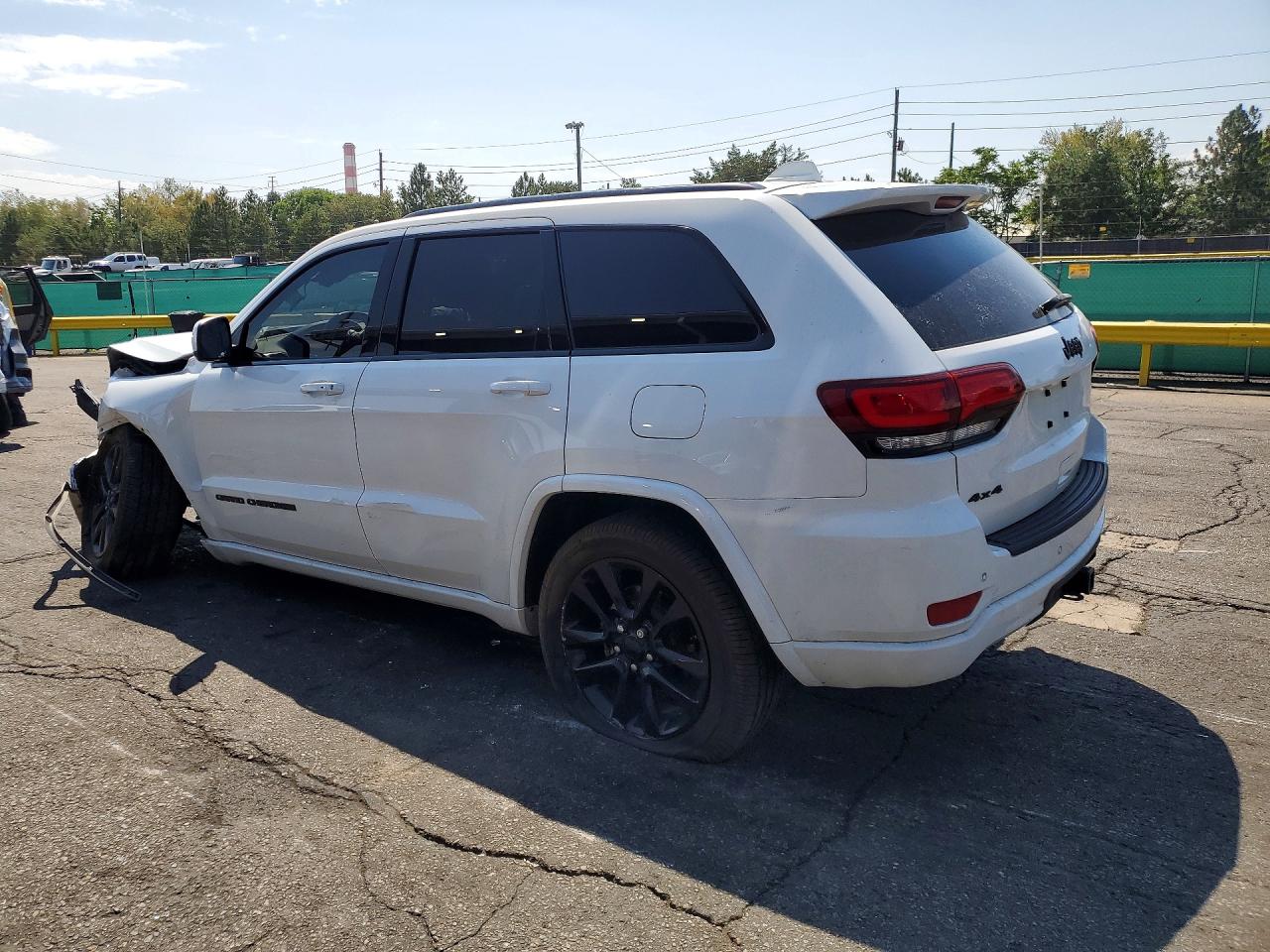 2019 JEEP GRAND CHEROKEE LAREDO — снимка 2