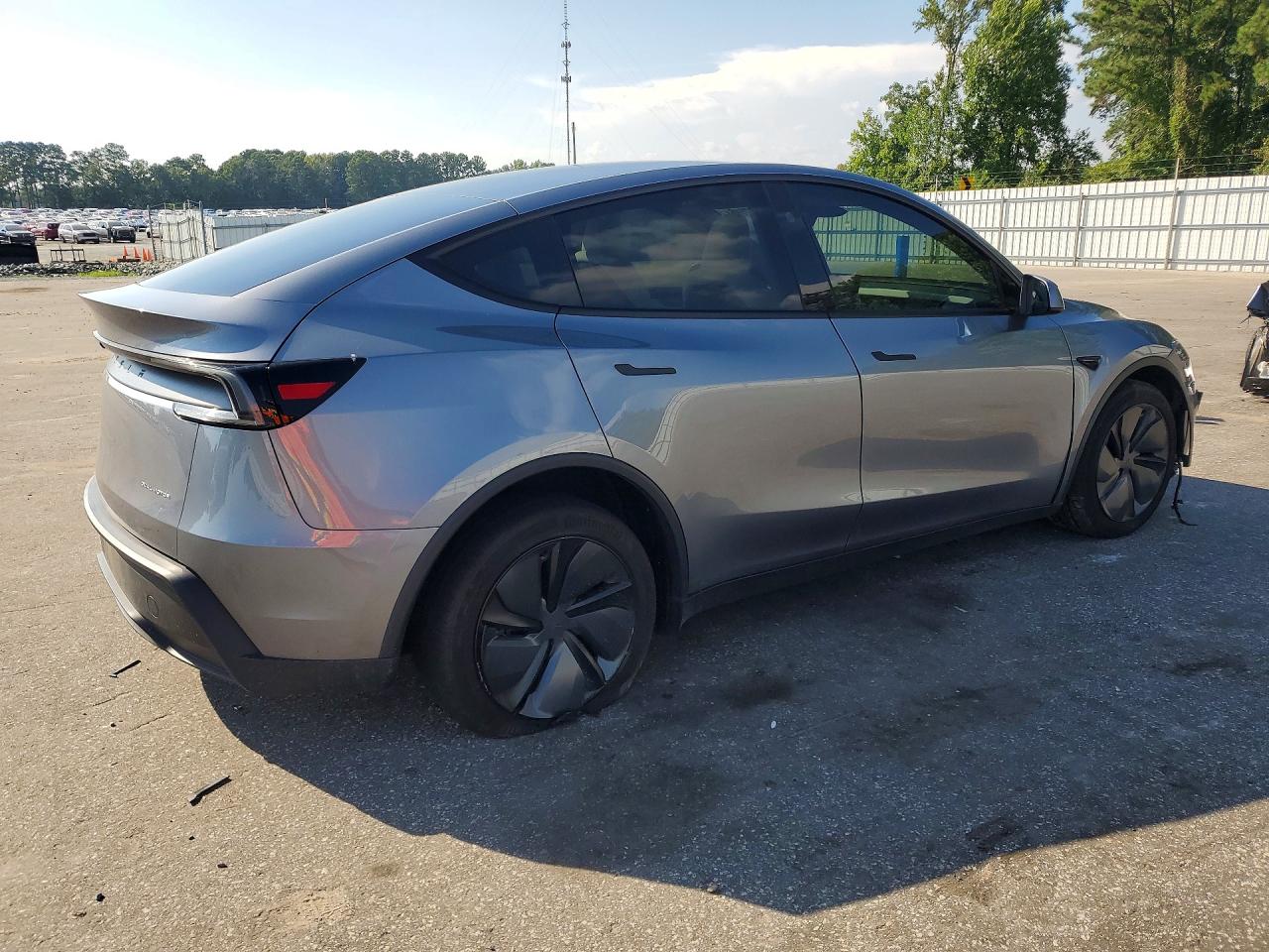 2026 TESLA MODEL Y — снимка 3