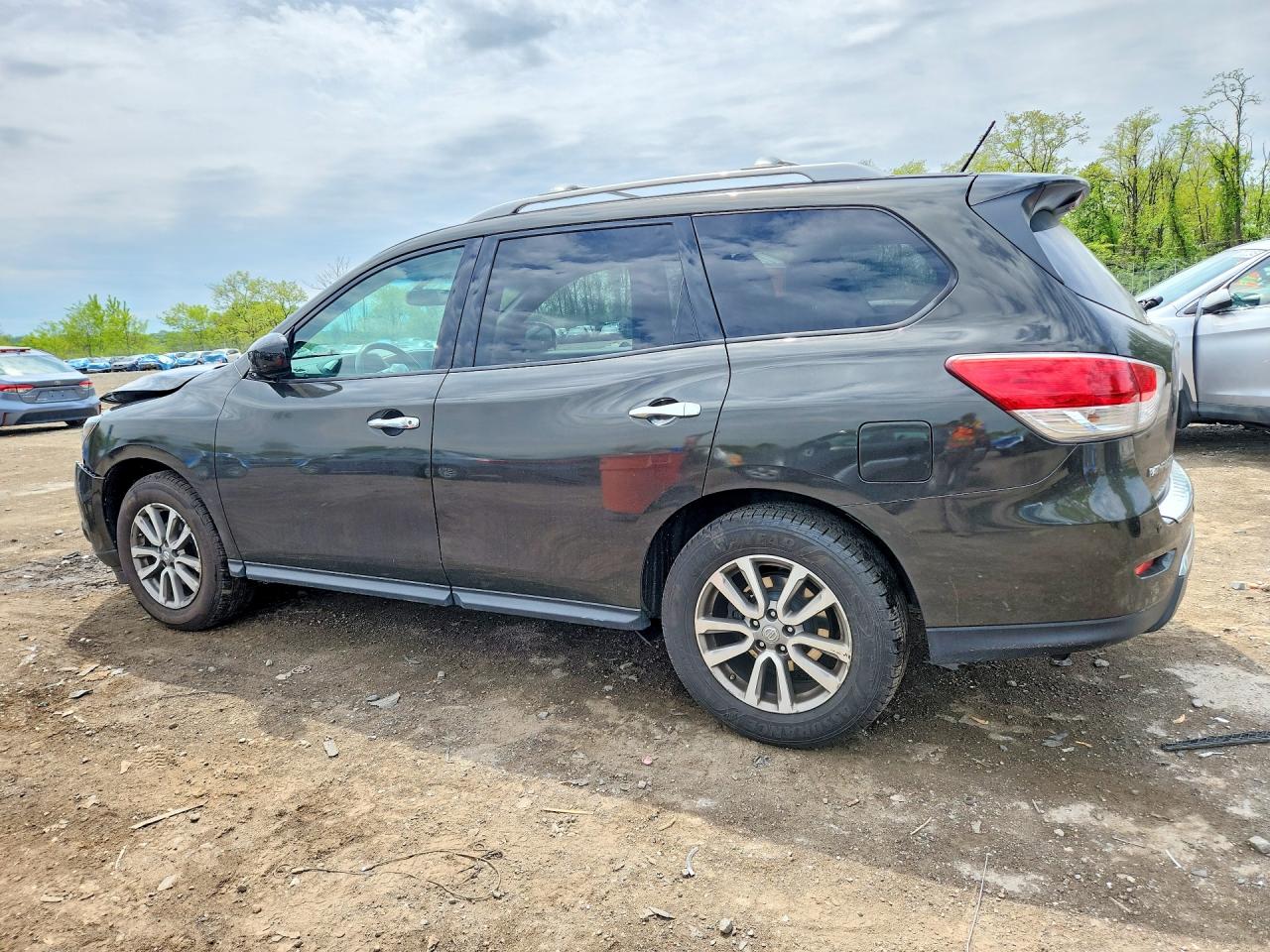 2015 NISSAN PATHFINDER SV — снимка 2