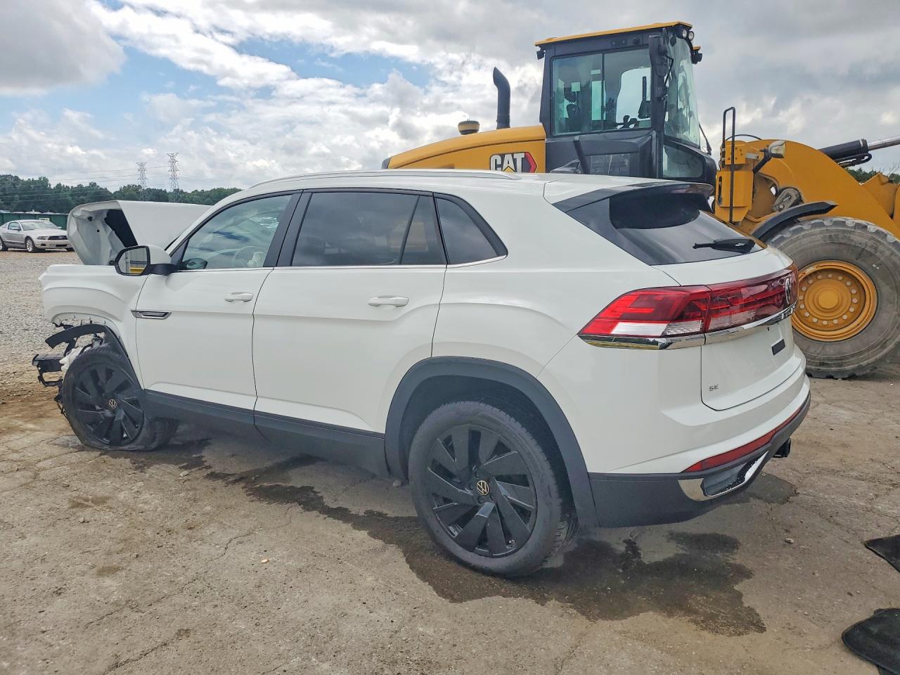 2025 VOLKSWAGEN ATLAS CROSS SPORT SE — снимка 2