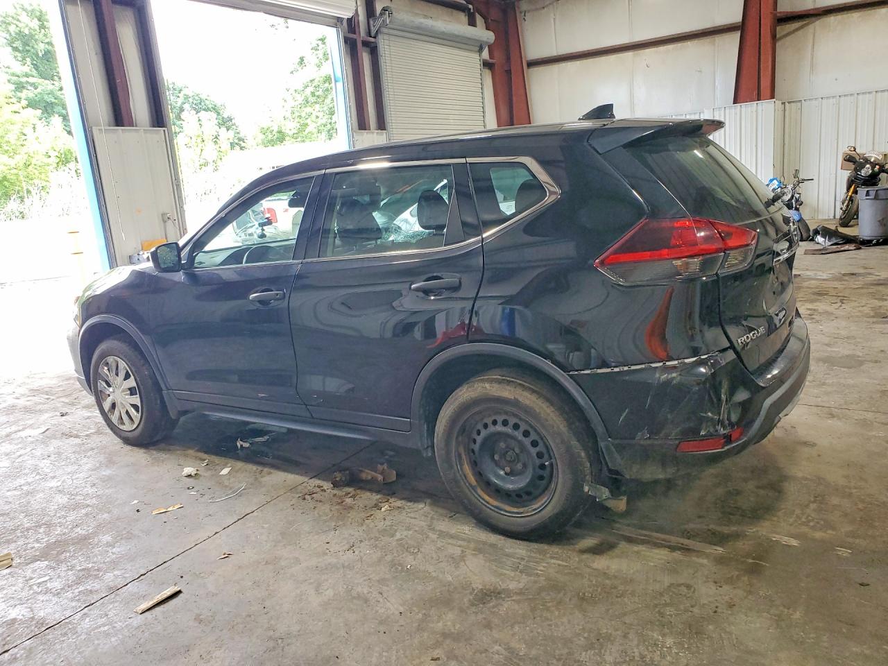 2019 NISSAN ROGUE S — снимка 2