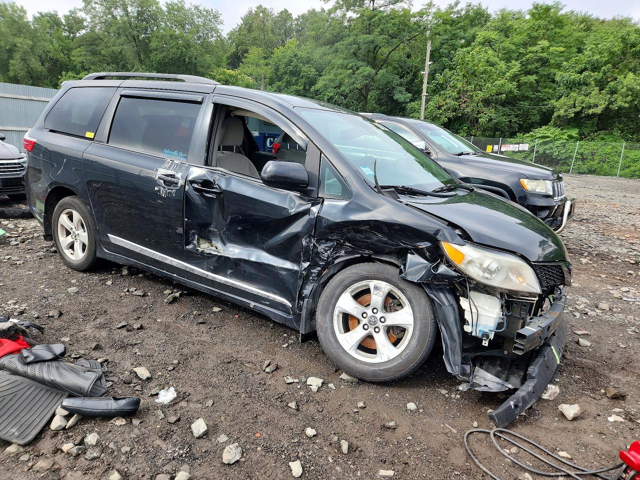 2018 TOYOTA SIENNA LE — снимка 4