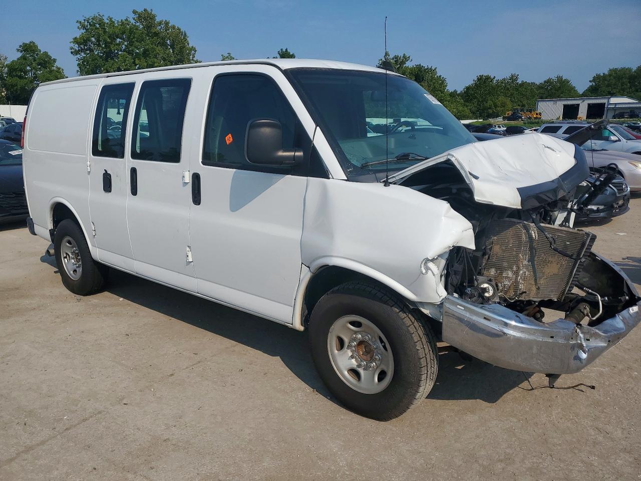 2020 CHEVROLET EXPRESS G2500 — снимка 4