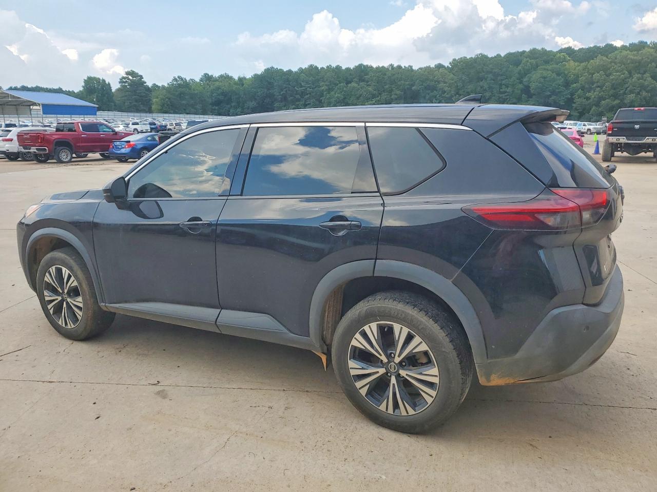 2021 NISSAN ROGUE SV — снимка 2