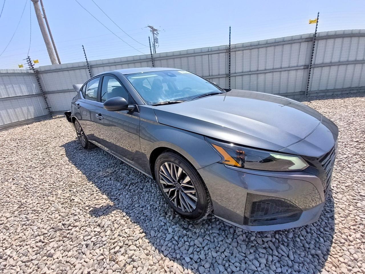 2026 NISSAN ALTIMA SV — снимка 4