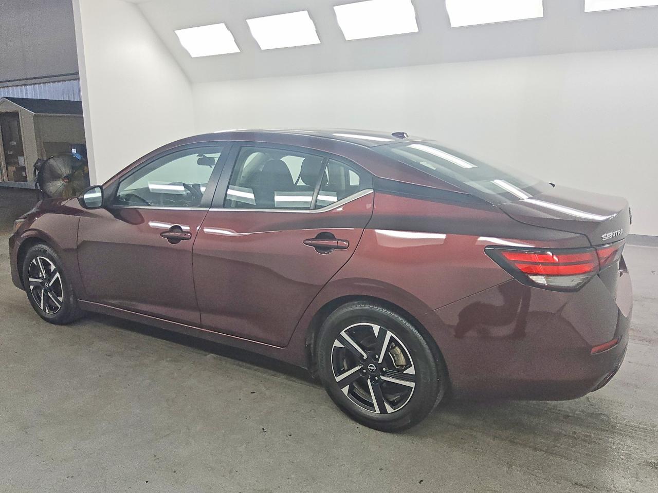 2025 NISSAN SENTRA SV — снимка 2