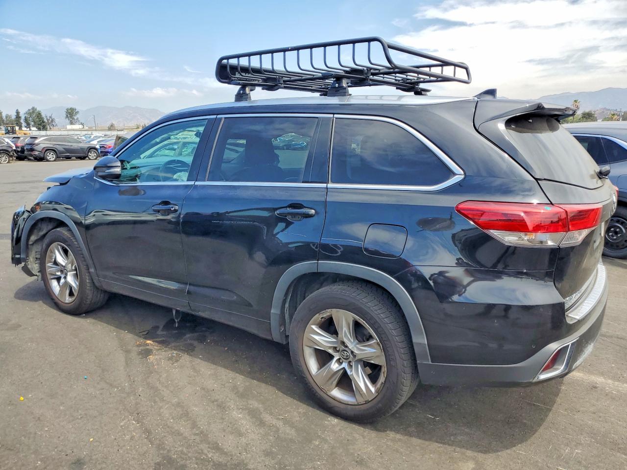 2017 TOYOTA HIGHLANDER LIMITED — снимка 2