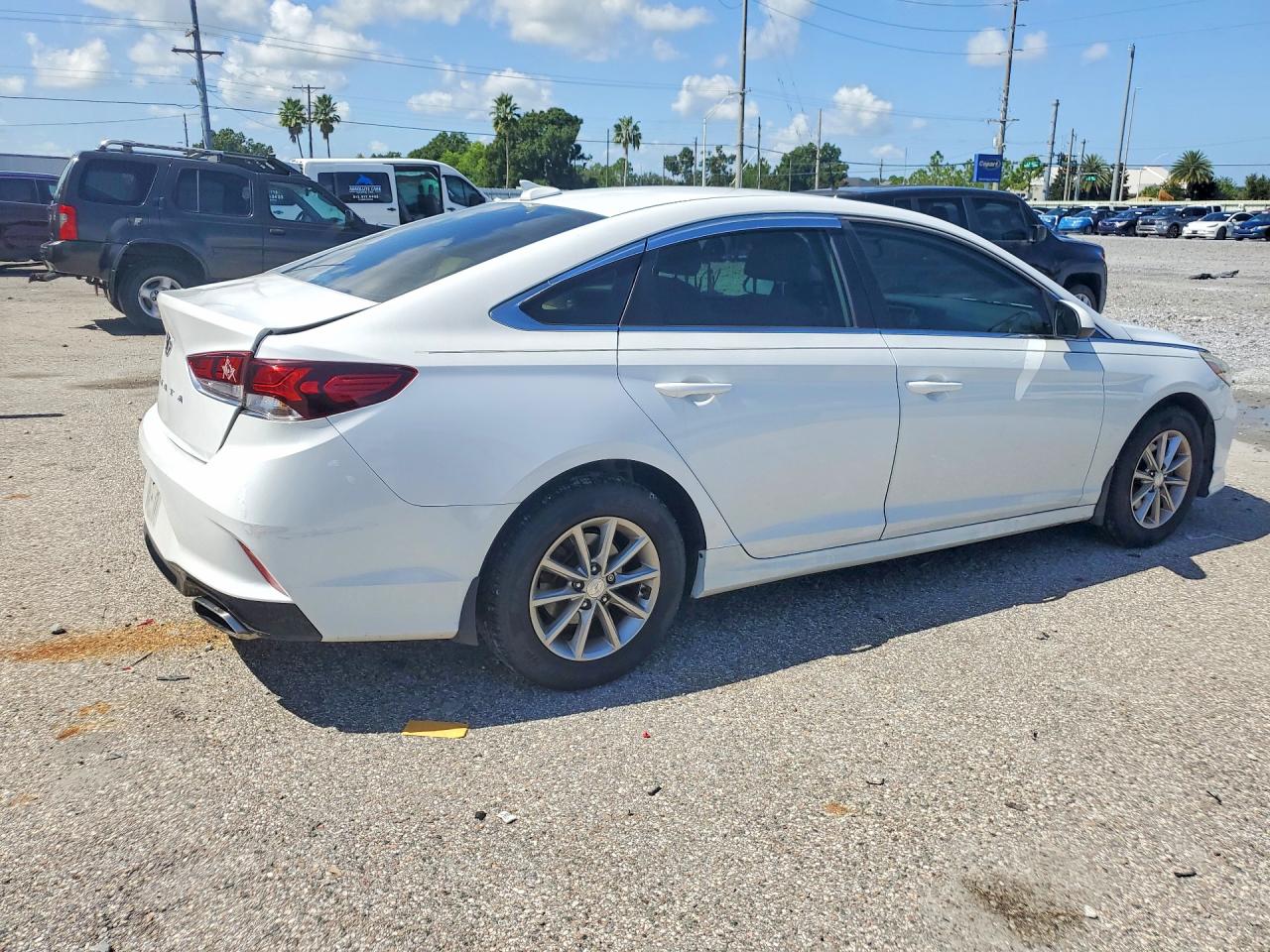 2019 HYUNDAI SONATA SE — снимка 3