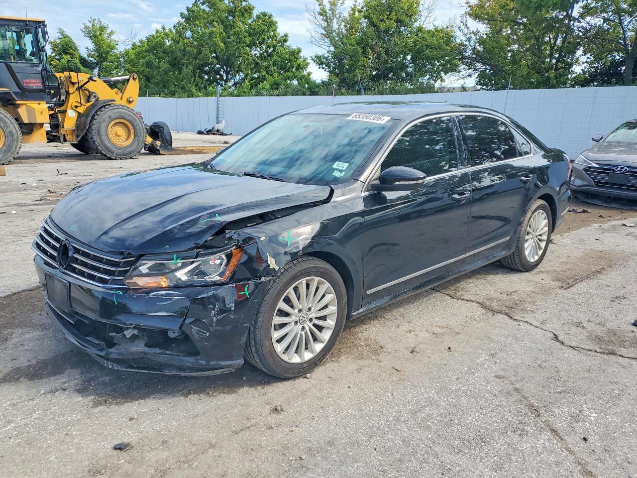 2016 VOLKSWAGEN PASSAT SE