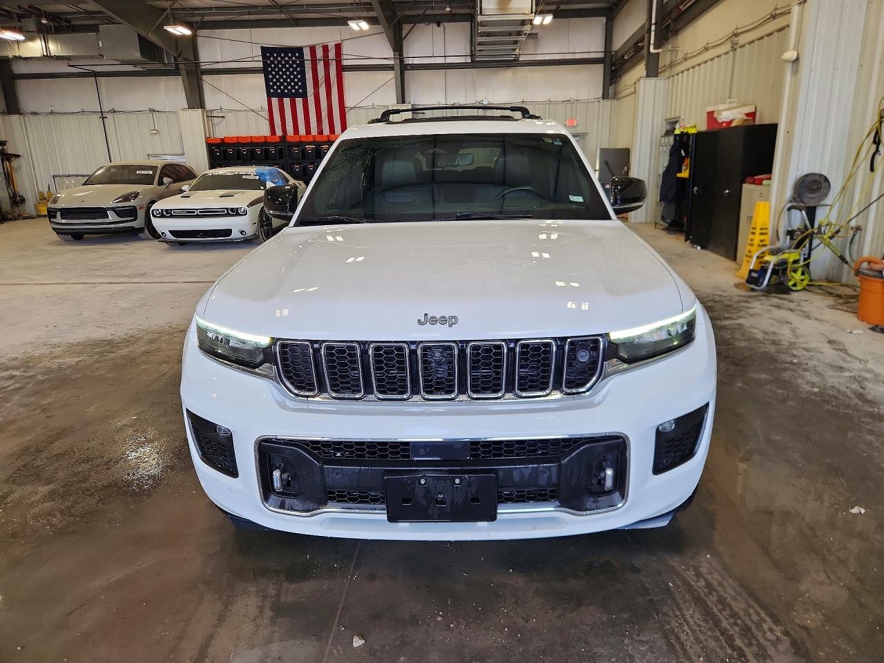 2022 JEEP GRAND CHEROKEE L OVERLAND — снимка 5
