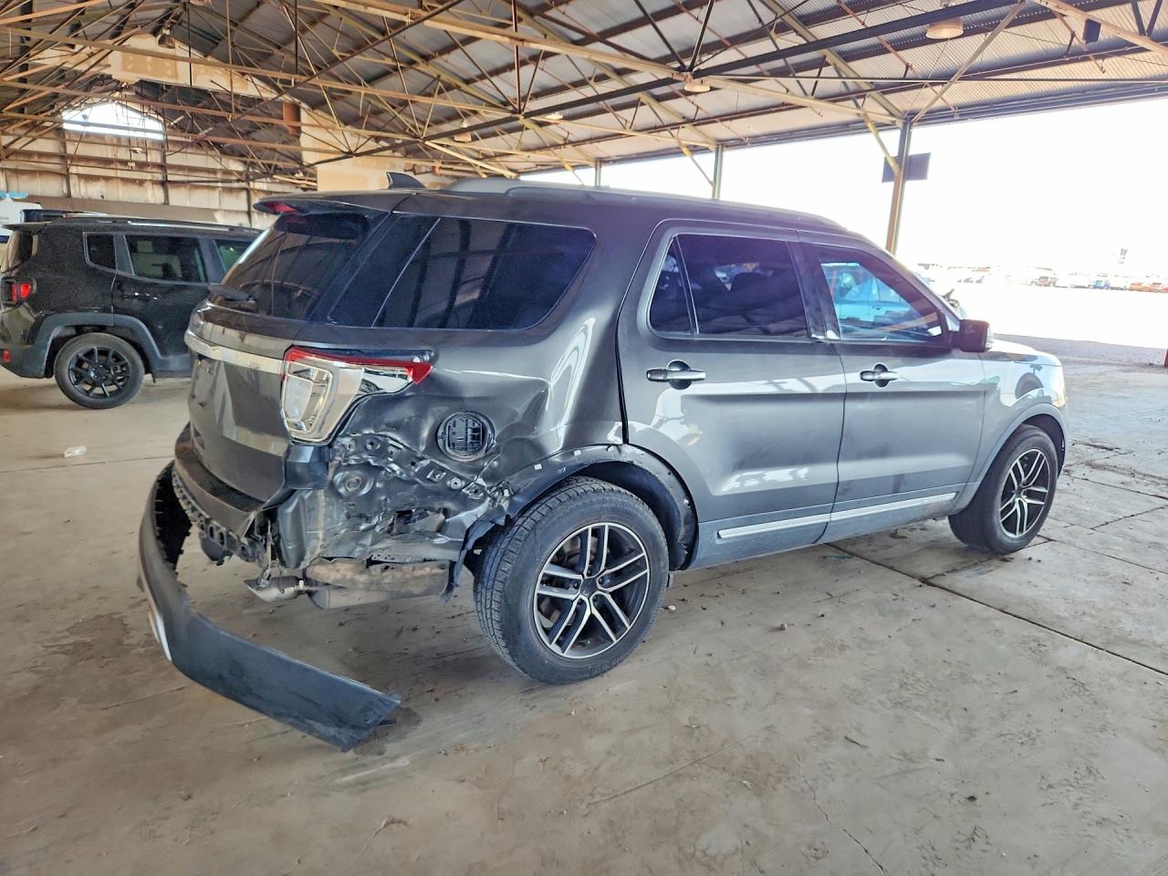 2017 FORD EXPLORER XLT — снимка 3