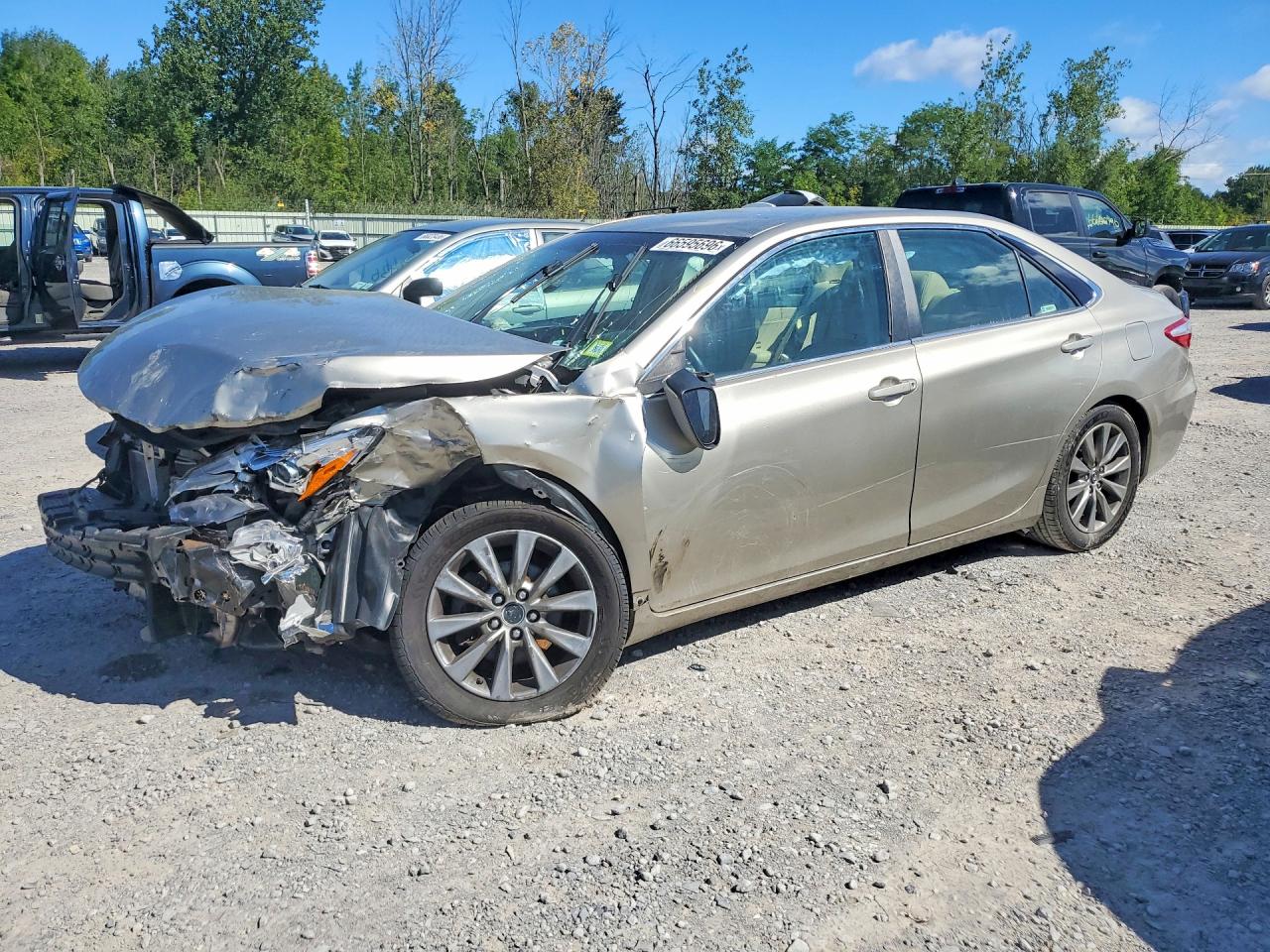 2016 TOYOTA CAMRY XLE