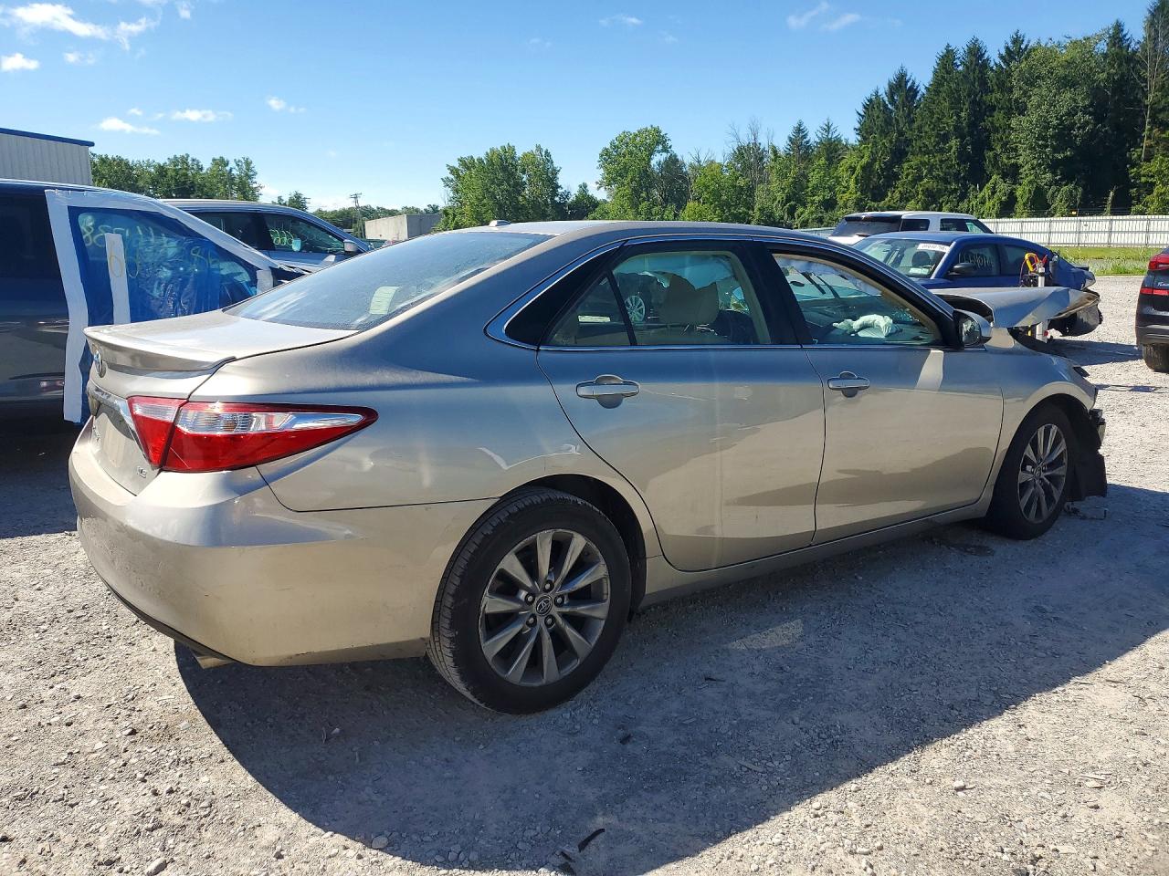 2016 TOYOTA CAMRY XLE — снимка 3