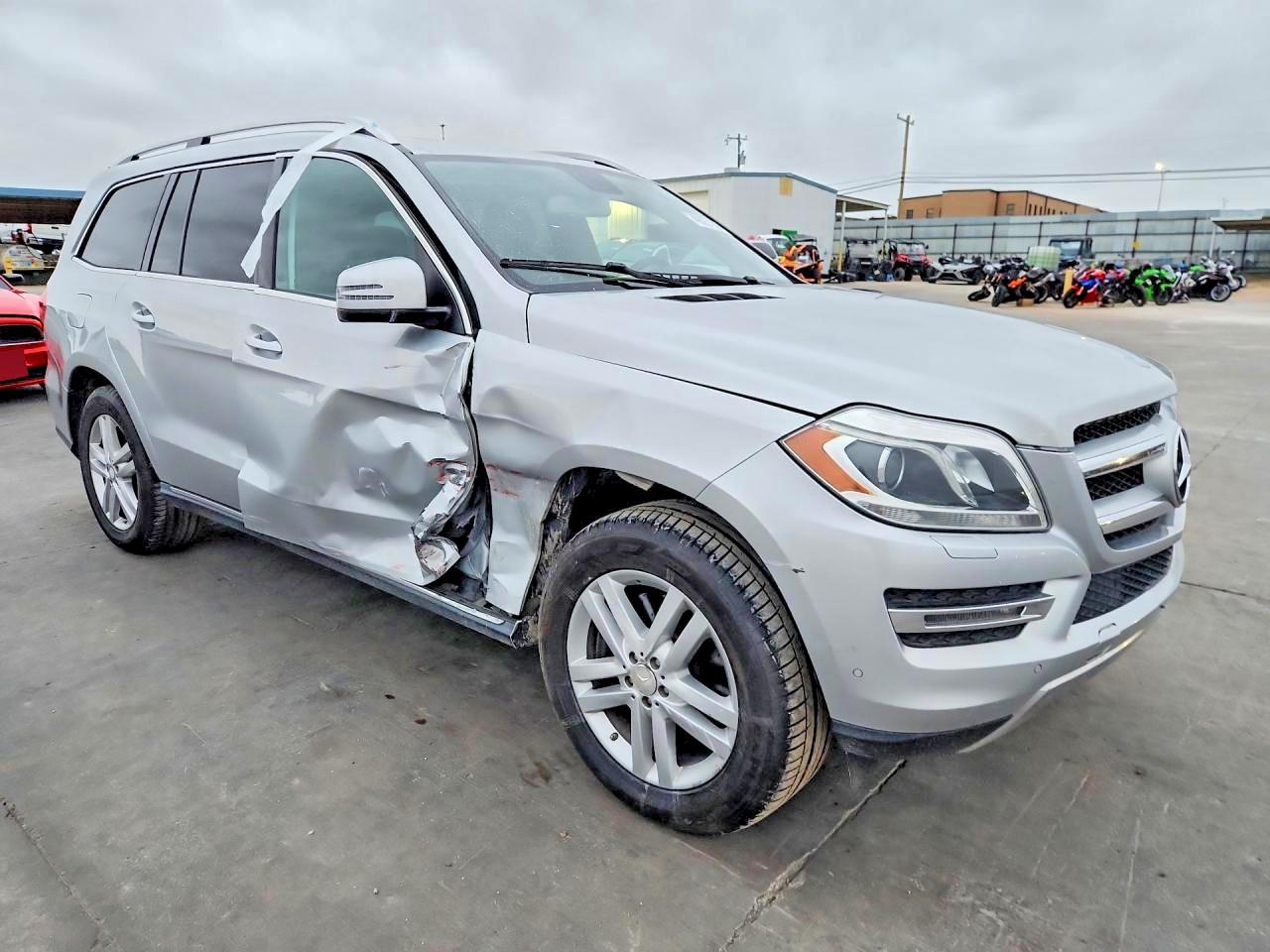 2013 MERCEDES-BENZ GL 450 4MATIC — снимка 4